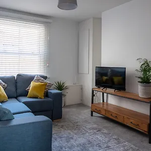 Eastside View Apartment Whitby